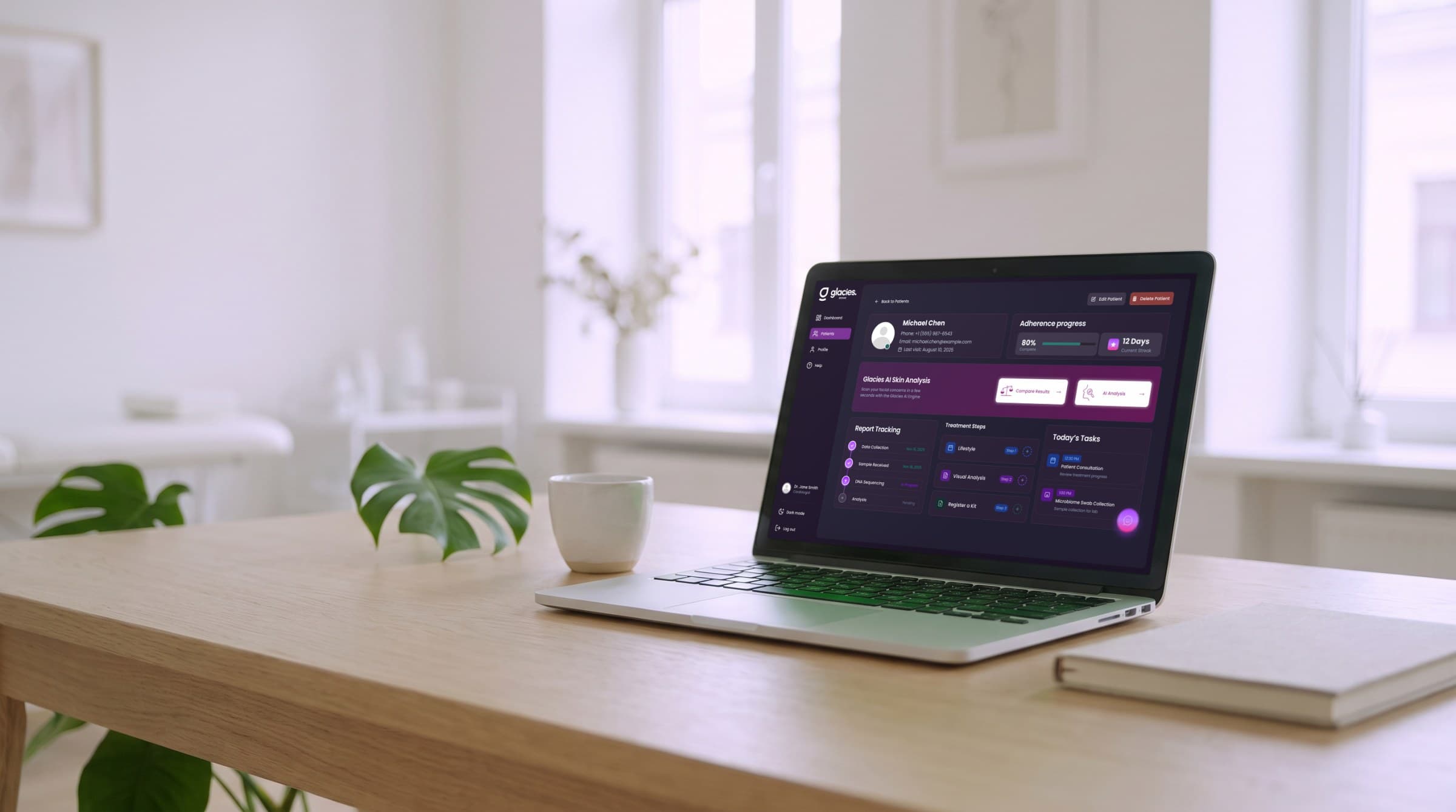 Patient profile in the clinician platform